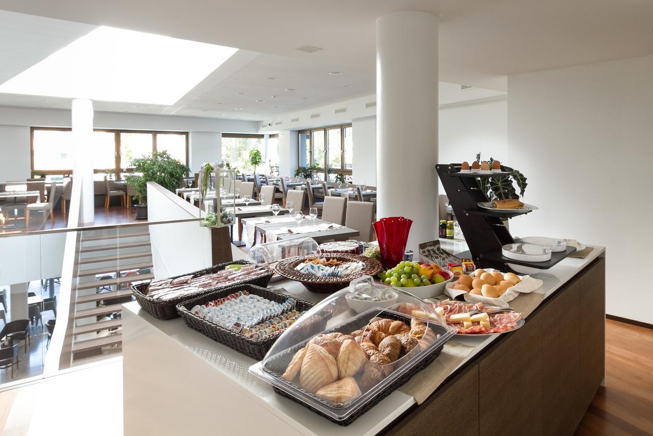 Albergo Al Tarcentino Tarcento Экстерьер фото